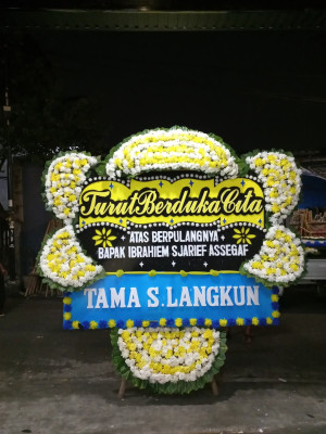 Papan Bunga Duka di Sudirejo Ii